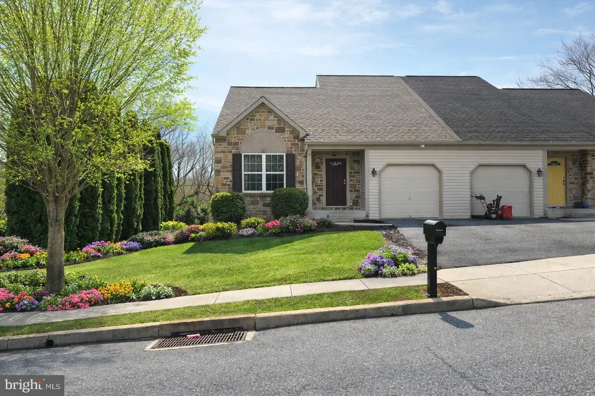 746 Seem Dr, Kutztown, PA 19530 - #1