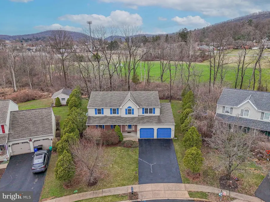 40 Elk Ct, Reading, PA 19606 - #3