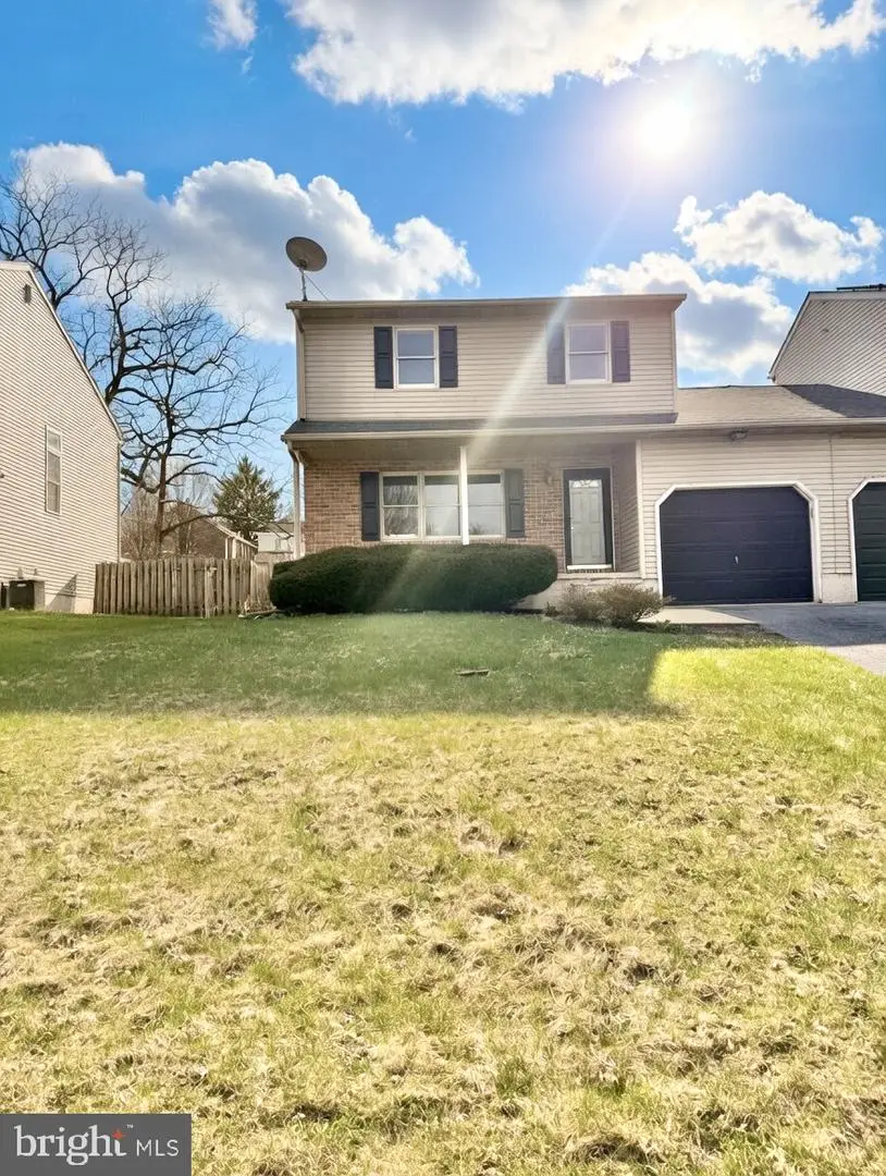 530 Wyatt Dr, Blandon, PA 19510 - #2