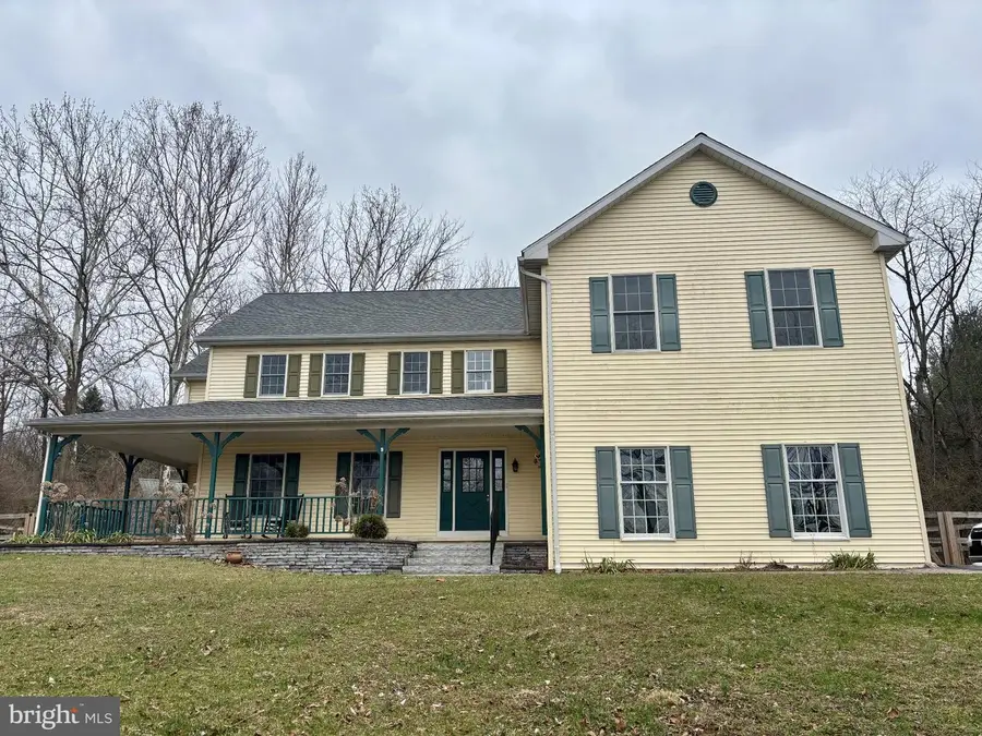 23 Cliff Side Ln, Wernersville, PA 19565 - #2