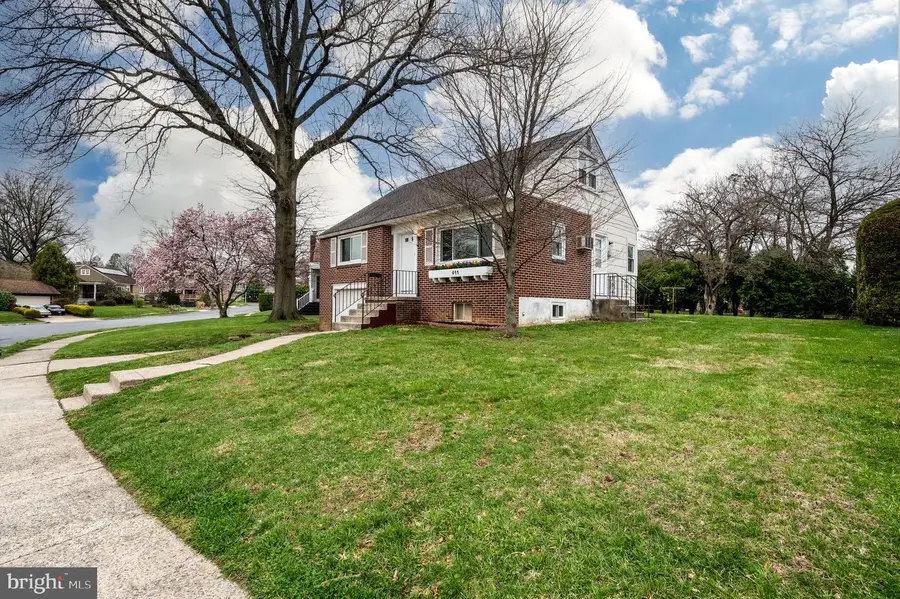 511 Grill Ave, Reading, PA 19607 - #3