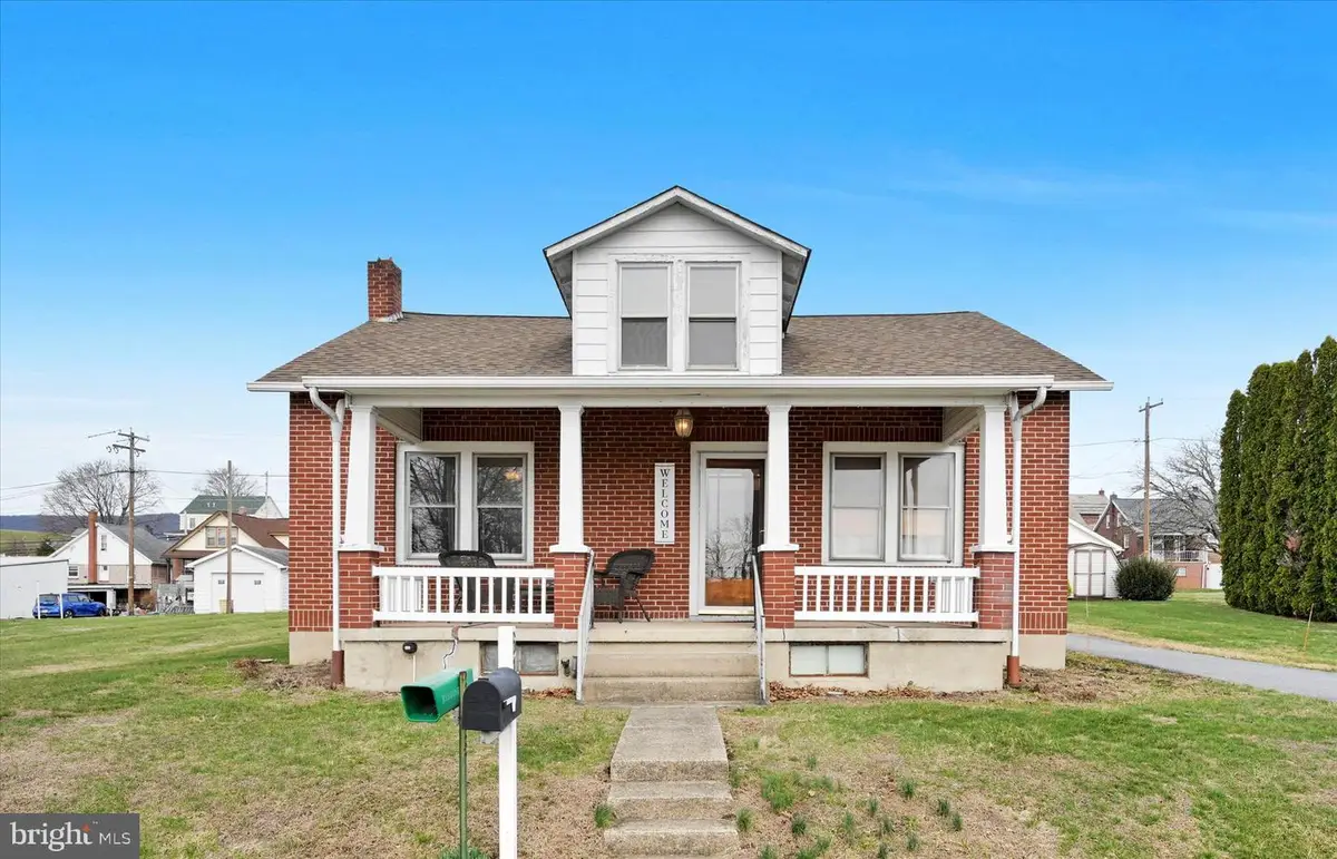 614 Florence Ave, Hamburg, PA 19526 - #1