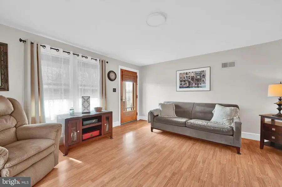 614 Florence Ave, Hamburg, PA 19526 - #3