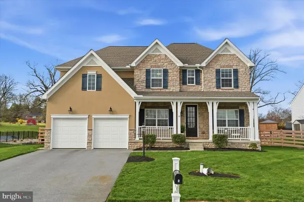 4 Sovereign Dr, DOUGLASSVILLE, PA 19518
