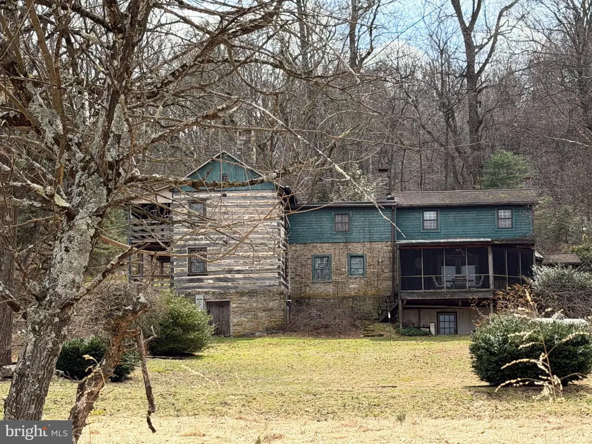 20 Ward Ln, Macungie, PA 18062 - #1