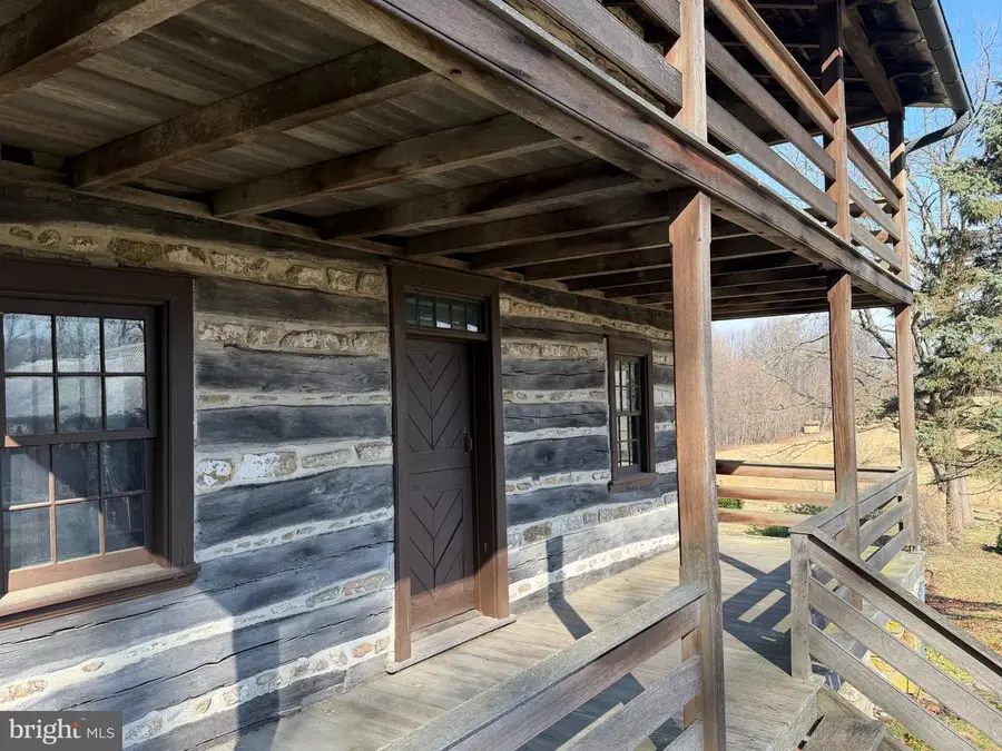 20 Ward Ln, Macungie, PA 18062 - #2