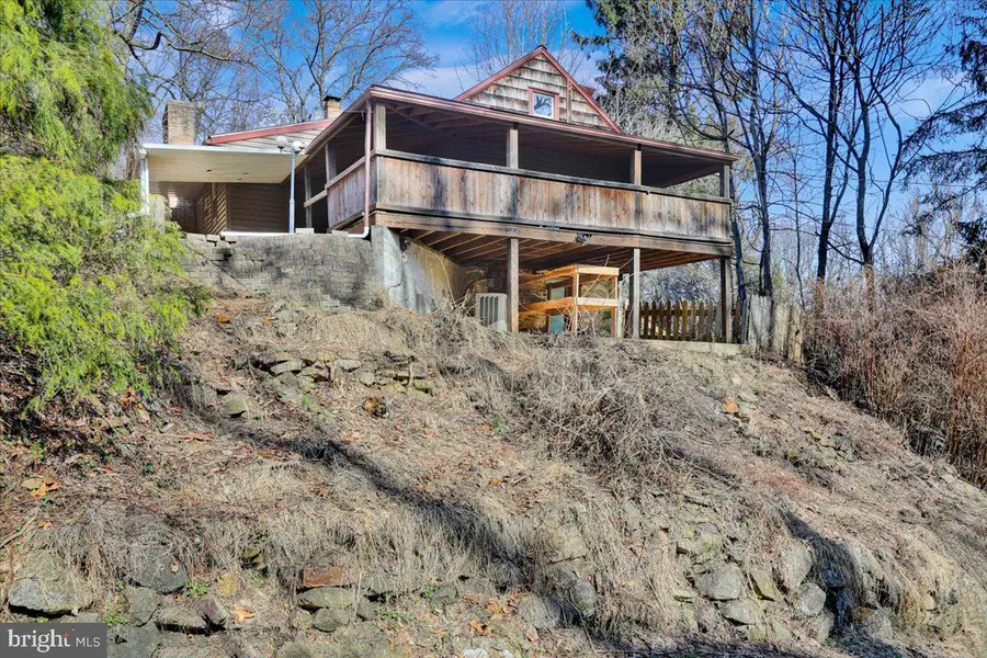 142 Grandview Rd, Wernersville, PA 19565 - #3