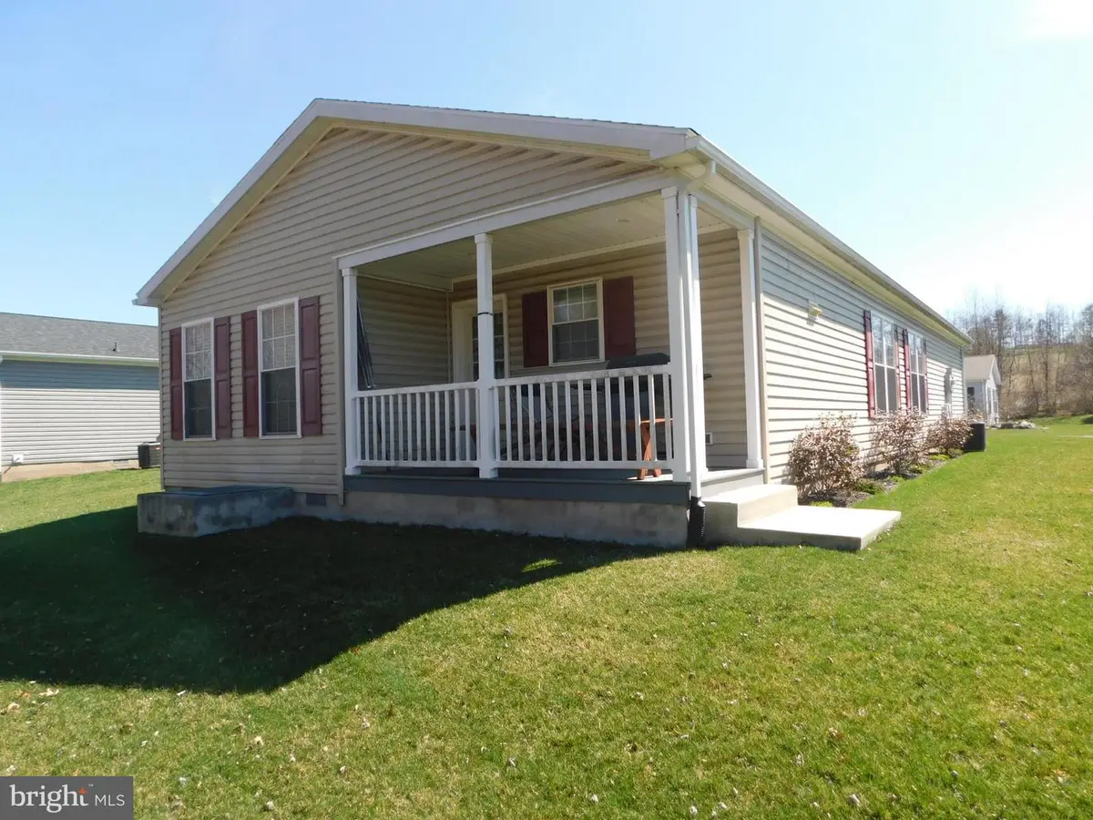 31 Sandpiper Dr, Bechtelsville, PA 19505 - #1