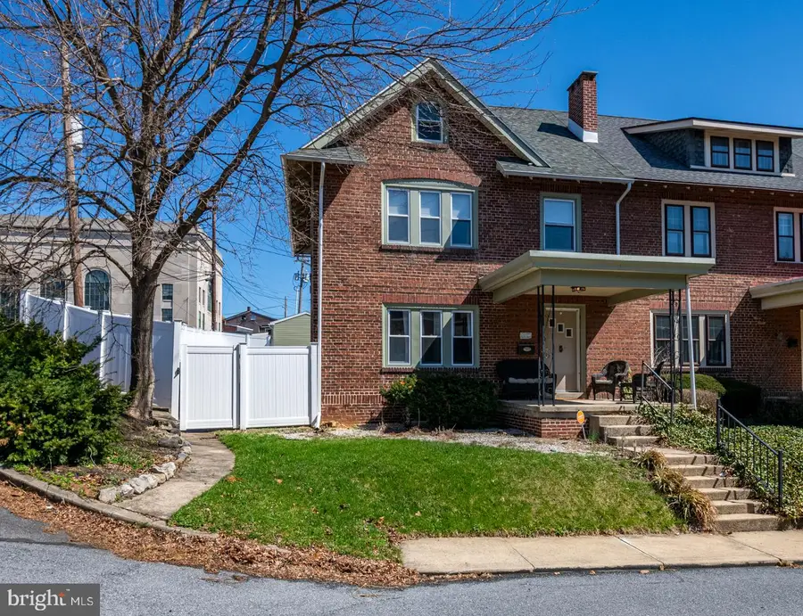 15 Trebor Pl, Reading, PA 19610 - #2