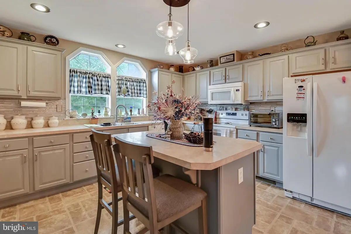 173 Random Rd, Douglassville, PA 19518 - #1