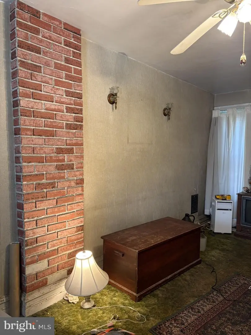 419 S 11th St, Reading, PA 19602 - #3