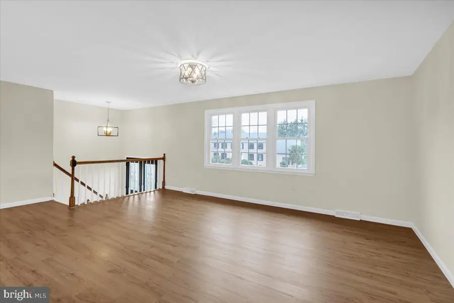 2 Courtleigh Pl, Reading, PA 19606 - #3