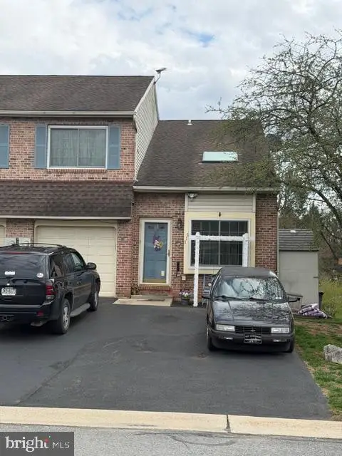 111 Independence Ct, Blandon, PA 19510 - #1