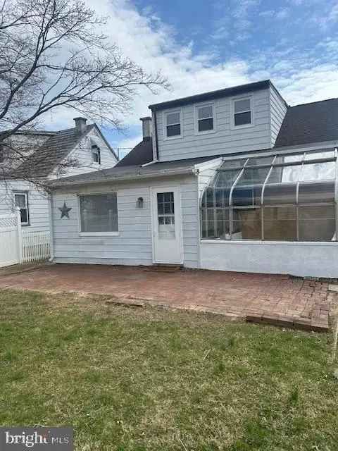 2151 Reading, Reading, PA 19609 - #2