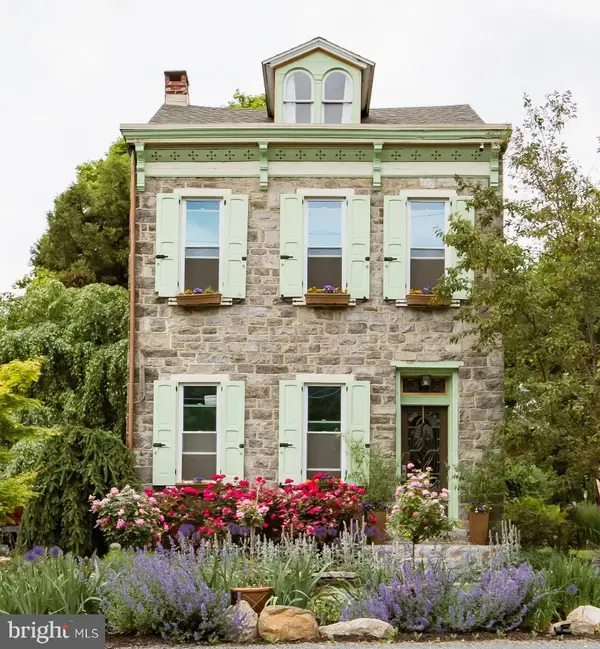 2571 Hill Rd, READING, PA 19606