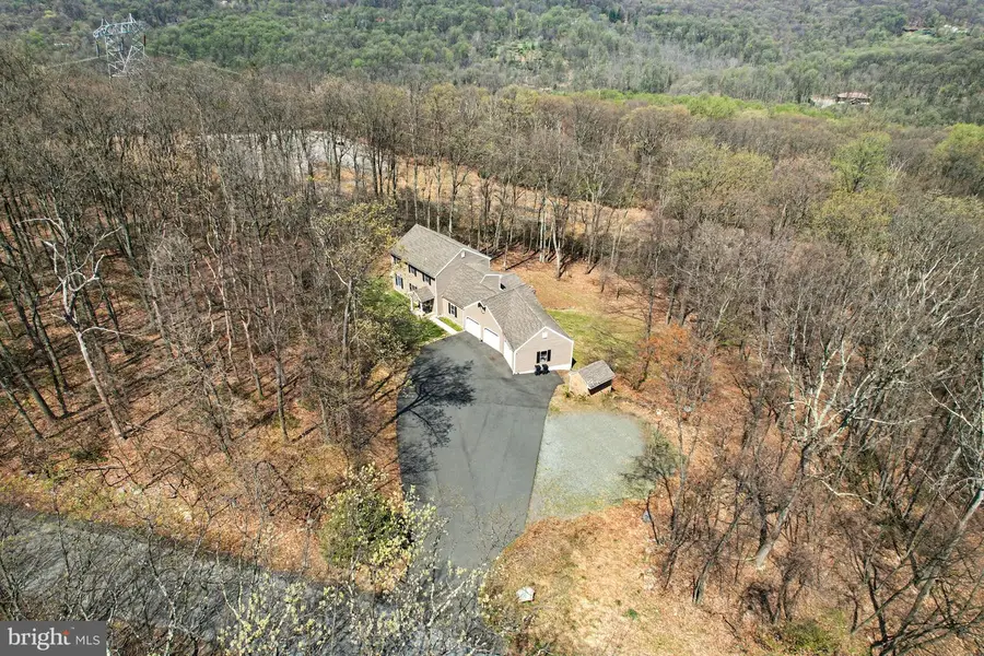 33 Edgewood Dr, Boyertown, PA 19512 - #3