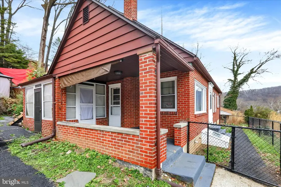 1815 Holly Rd, Reading, PA 19602 - #3