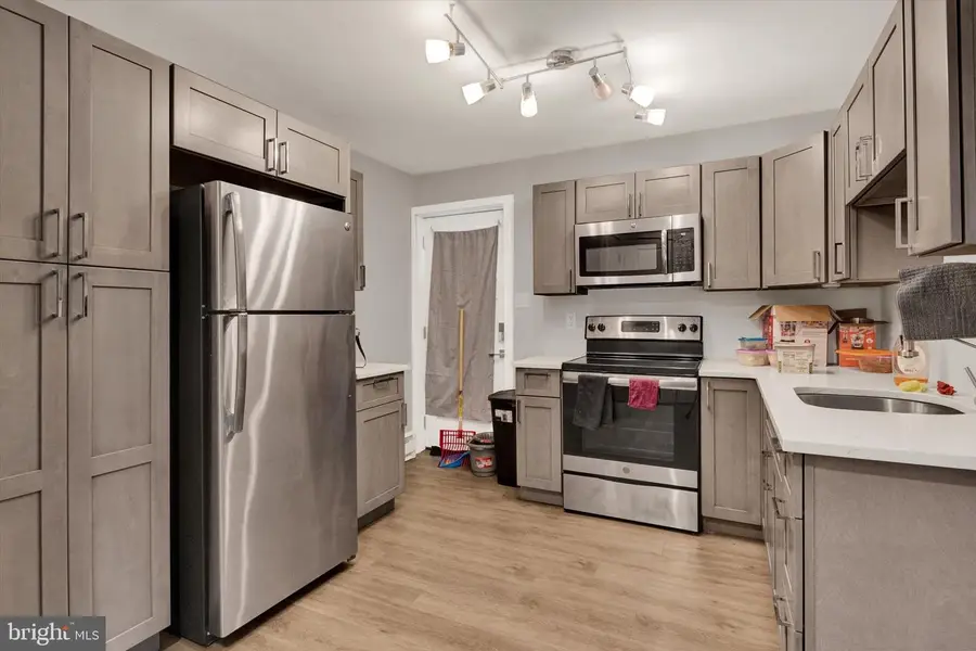 219 W Main St, Fleetwood, PA 19522 - #3