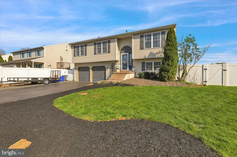 4340 Sutton Cir, Reading, PA 19606 - #2