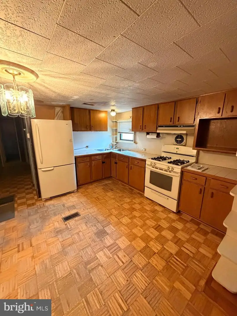 1113 Hollywood Dr, Reading, PA 19606 - #3