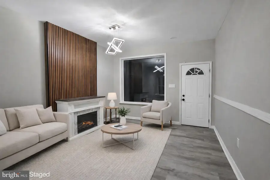 1013 N 10th St, Reading, PA 19604 - #3