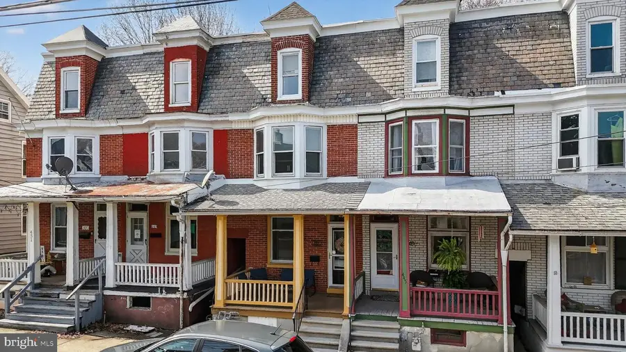 447 W Walnut St, Kutztown, PA 19530 - #2