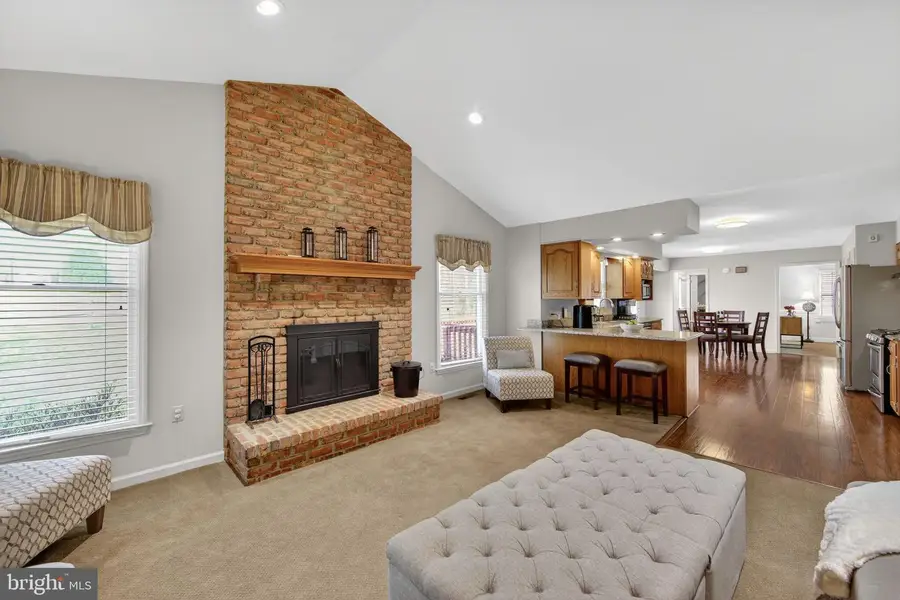 401 Russell Ave, Douglassville, PA 19518 - #2