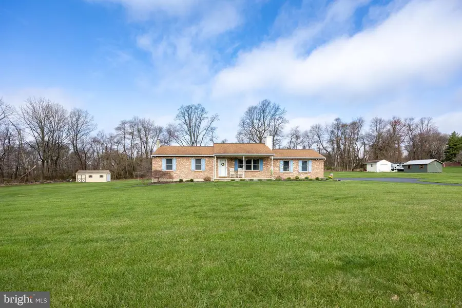 28 Lobachsville Rd, Fleetwood, PA 19522 - #3
