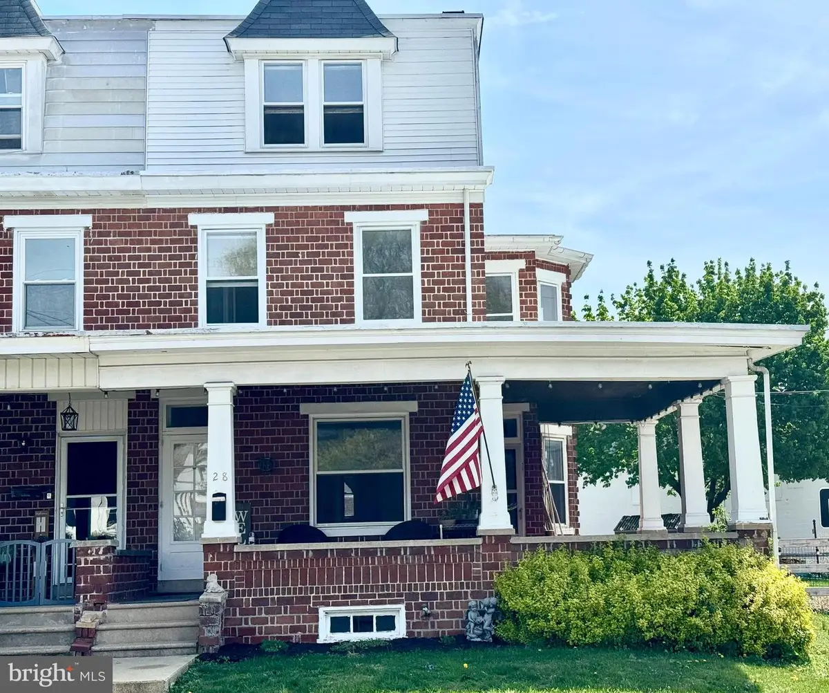 28 College St, Boyertown, PA 19512 - #1