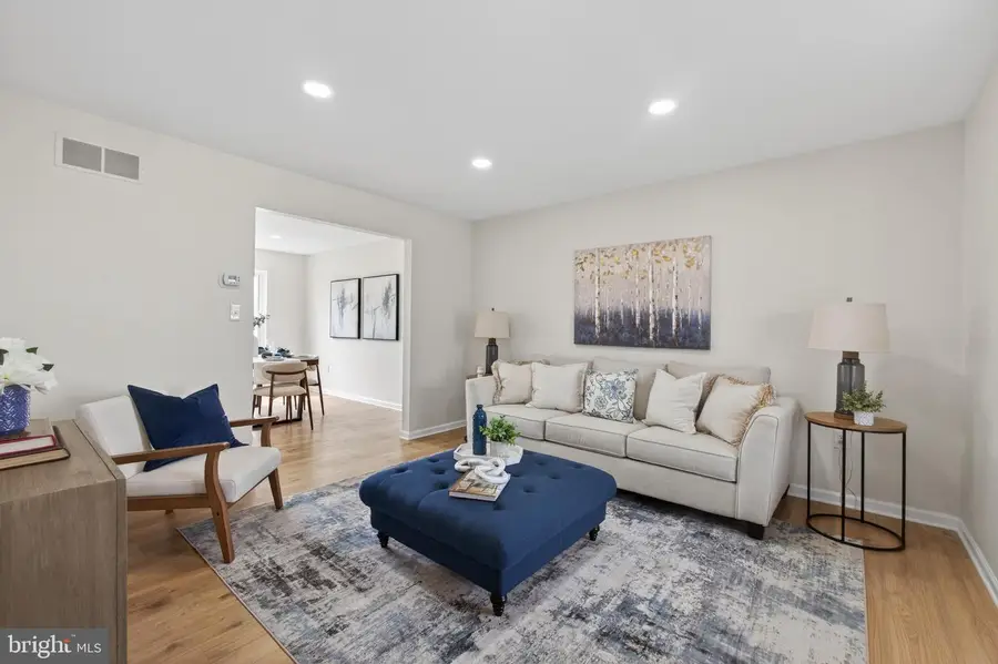 209 N Sandy Ln, Reading, PA 19608 - #3