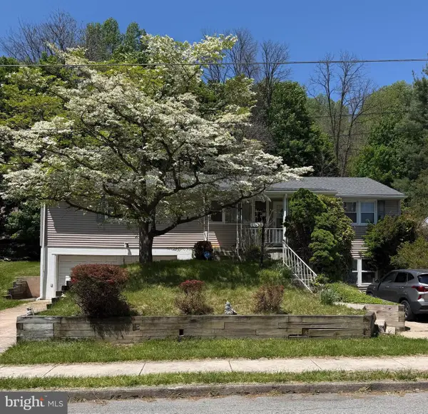 1530 Kramer Ave, READING, PA 19606