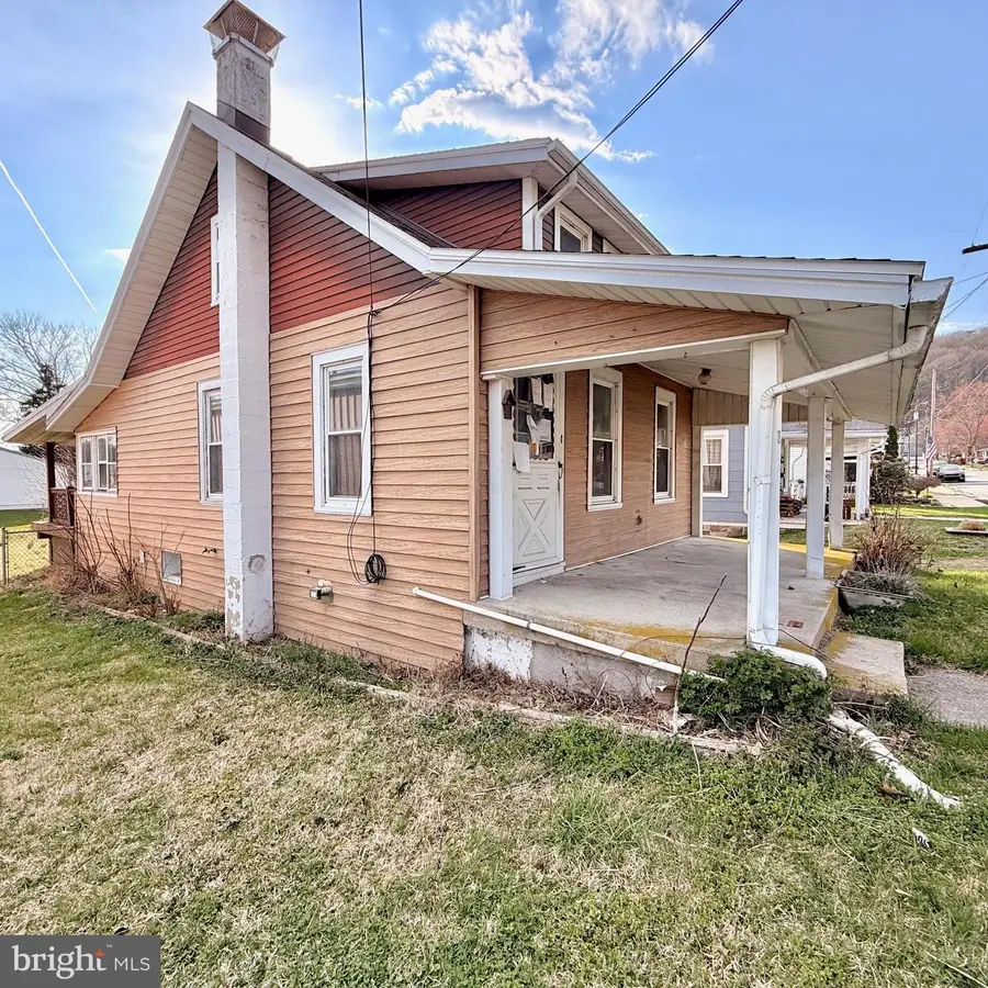 118 Midland Ave, Reading, PA 19606 - #2