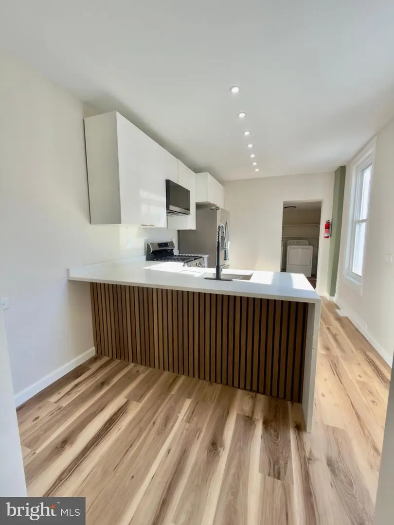 430 Bingaman St, Reading, PA 19602 - #3