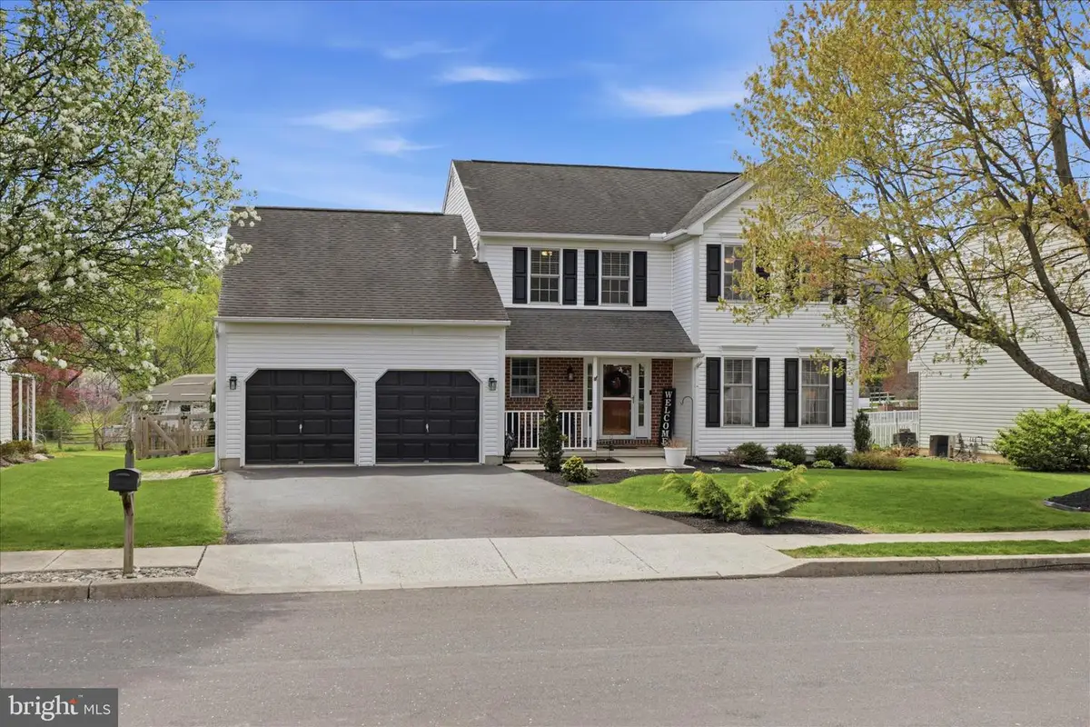 3 Sharon Ln, Wernersville, PA 19565 - #1