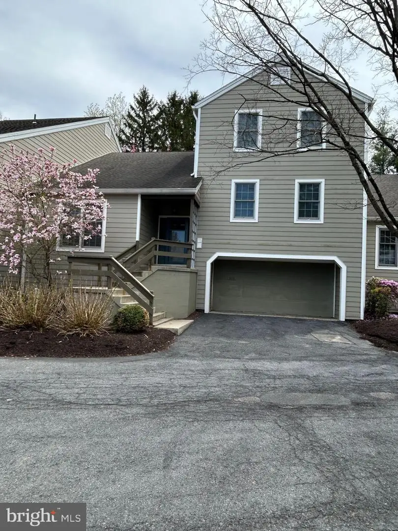 1928 Meadow Ln, Wyomissing, PA 19610 - #1