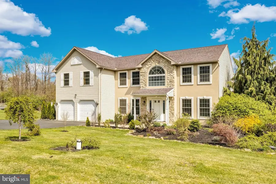 18 Ridge Crest Dr, Fleetwood, PA 19522 - #2