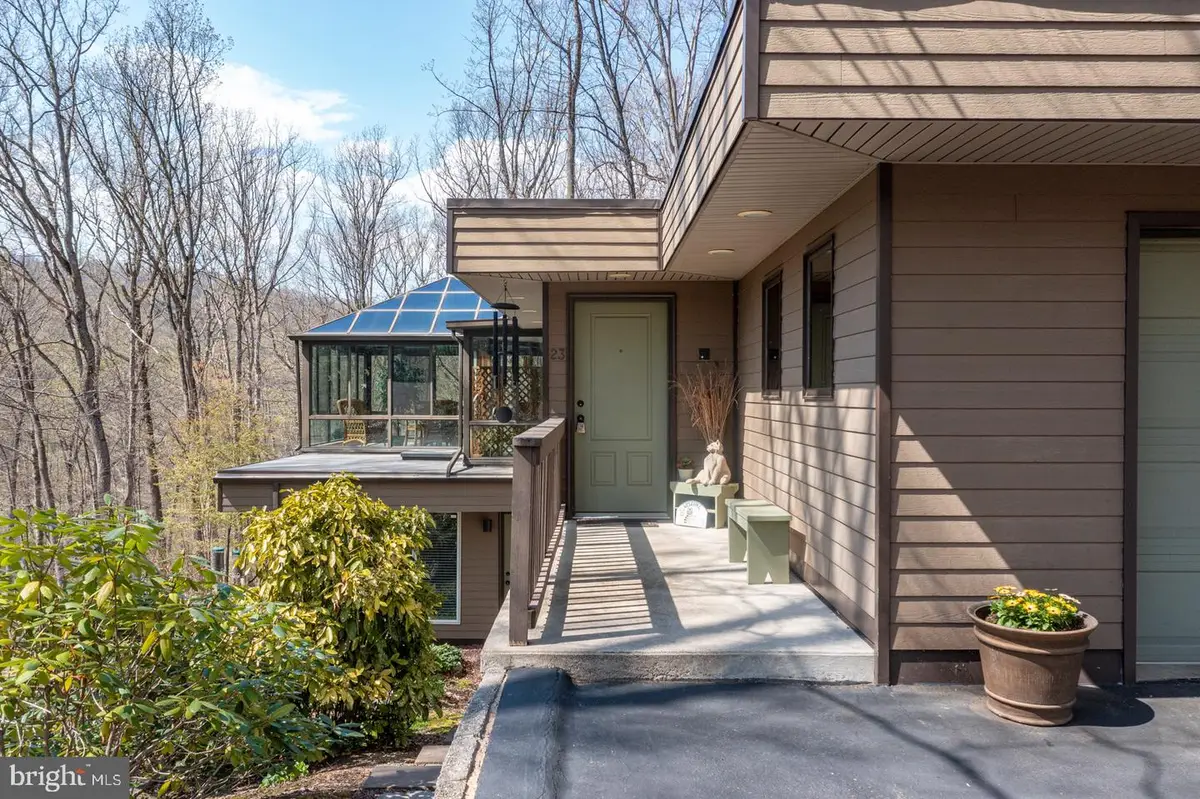 23 Drumheller Dr, Reading, PA 19606 - #1