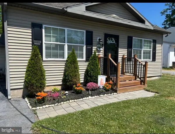 10 School Ln, READING, PA 19606