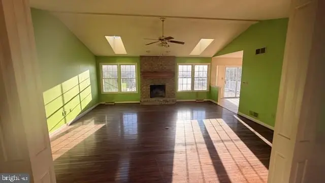 1006 Leanne St, Reading, PA 19605 - #2