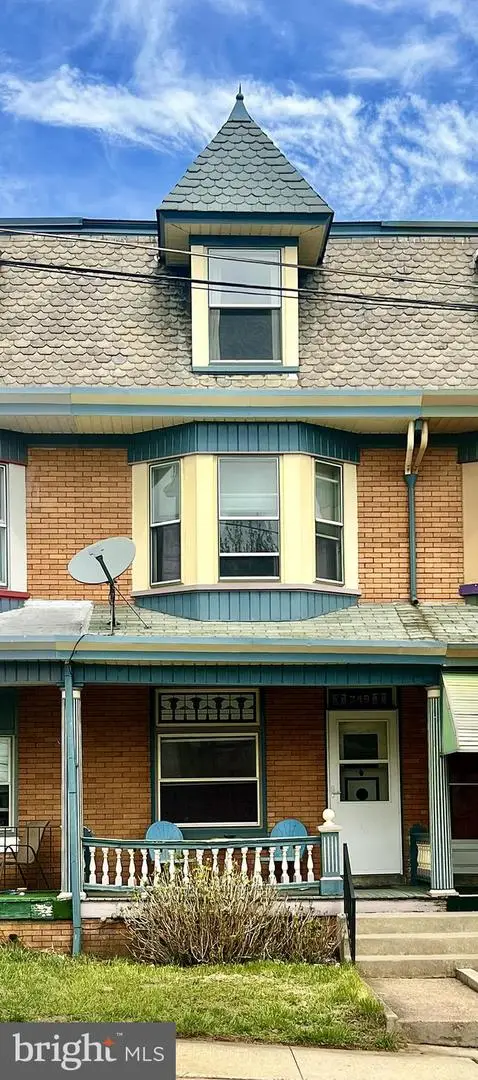 349 Chestnut St, WEST READING, PA 19611