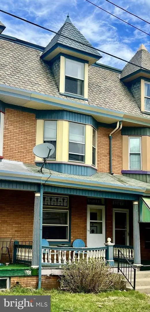 349 Chestnut St, West Reading, PA 19611 - #2