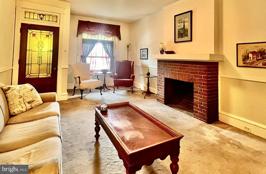 349 Chestnut St, West Reading, PA 19611 - #3