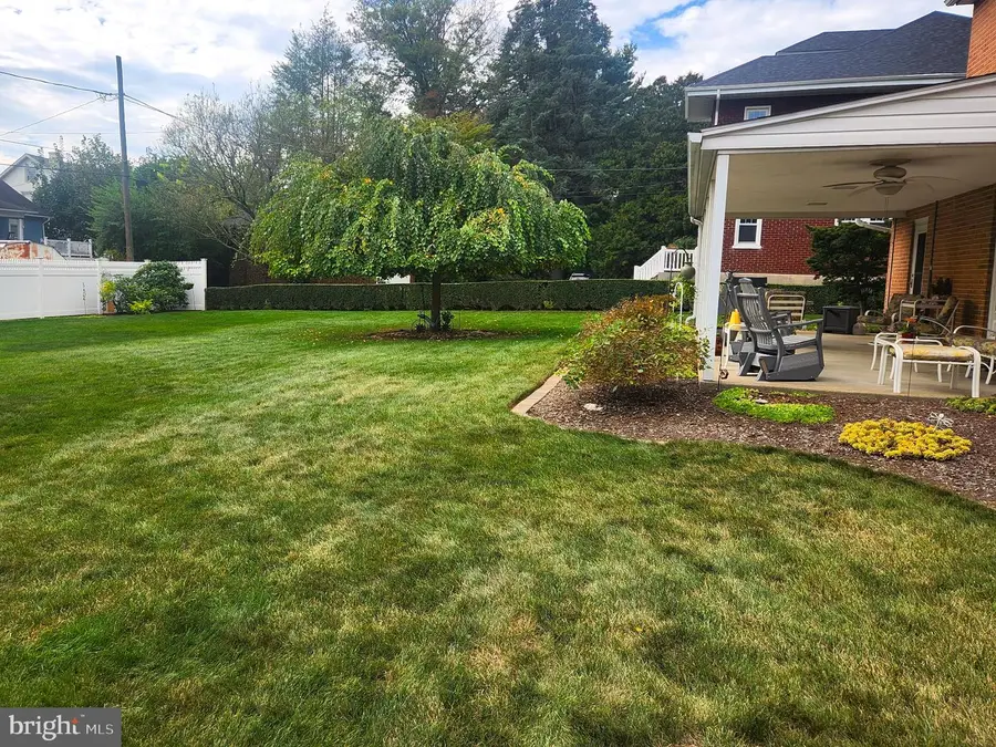 4 Upland Rd, Wyomissing, PA 19609 - #2