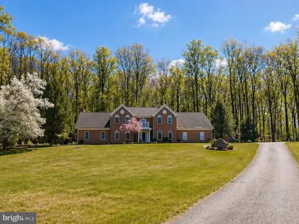 818 Green Hills Rd, BIRDSBORO, PA 19508