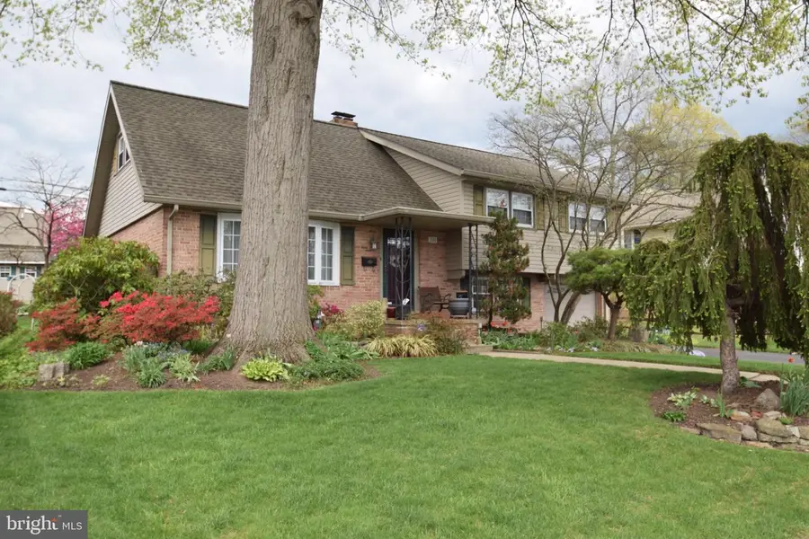 1305 Whitfield Blvd, Reading, PA 19609 - #2