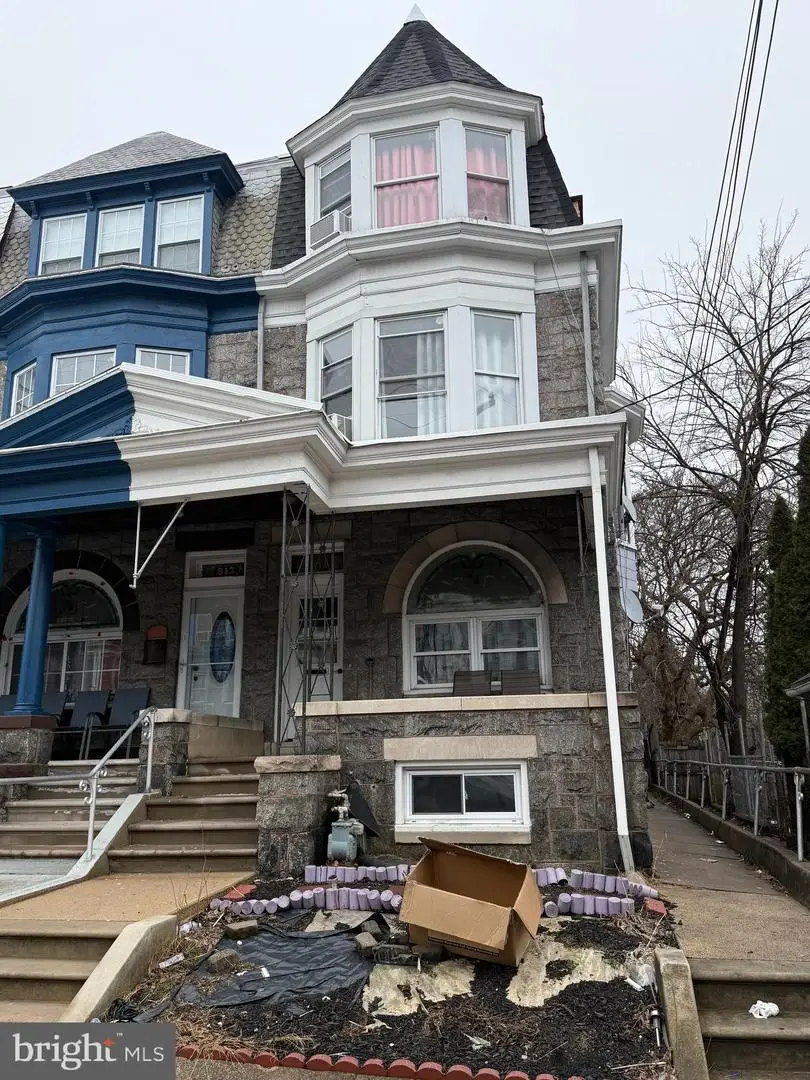 911 N Front St, Reading, PA 19601 - #2