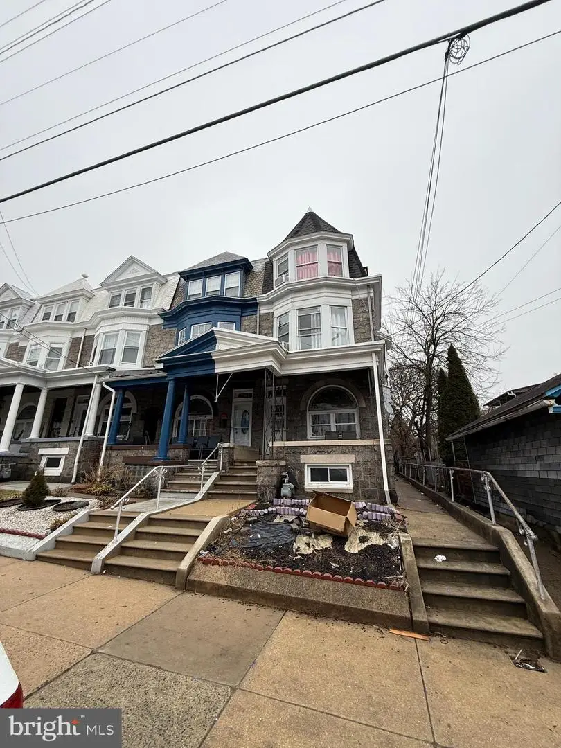 911 N Front St, Reading, PA 19601 - #3