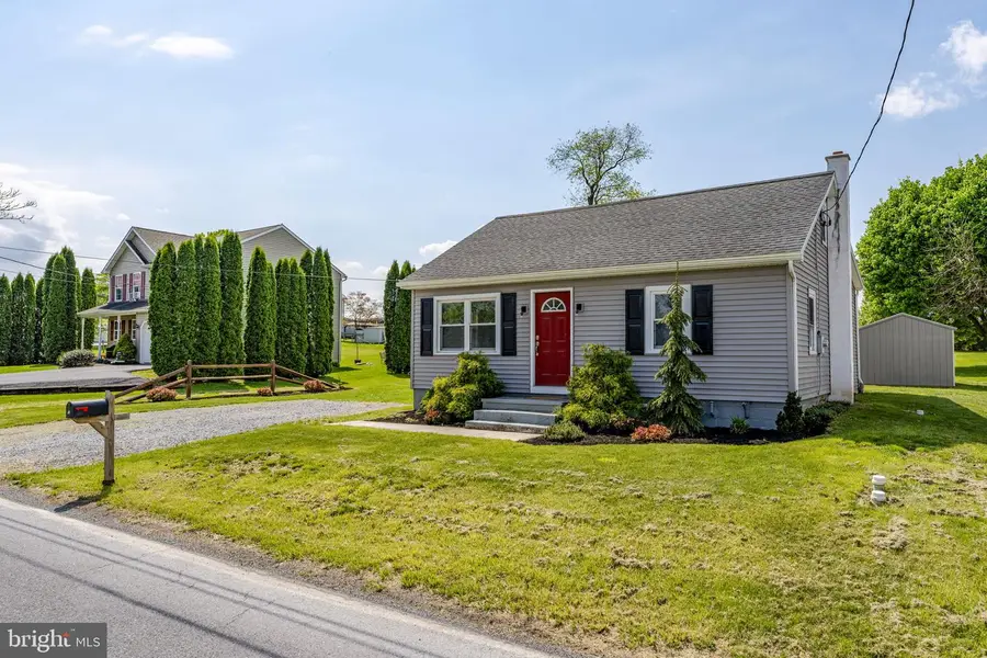 15 W Market St, Myerstown, PA 17067 - #2