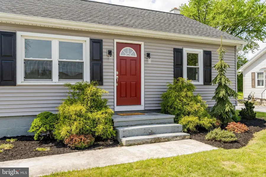 15 W Market St, Myerstown, PA 17067 - #3