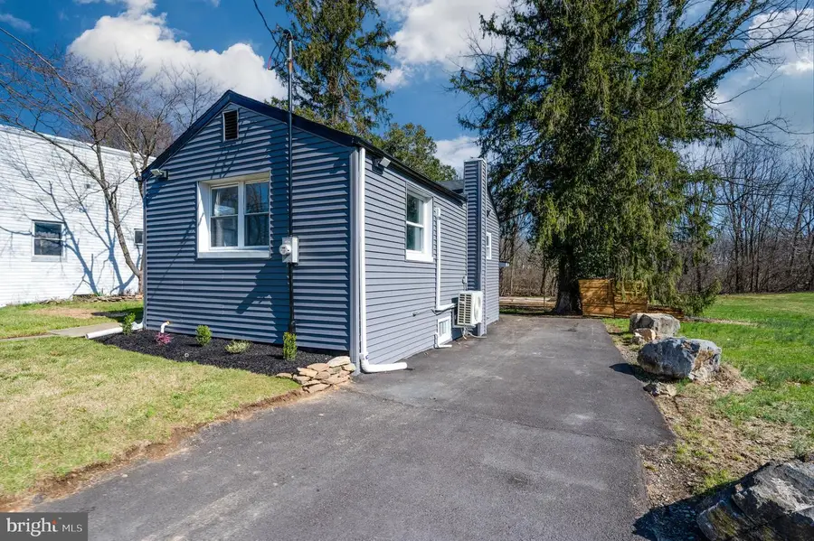 3247 State Hill Rd, Reading, PA 19608 - #3